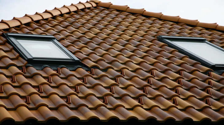 Clay roof riles